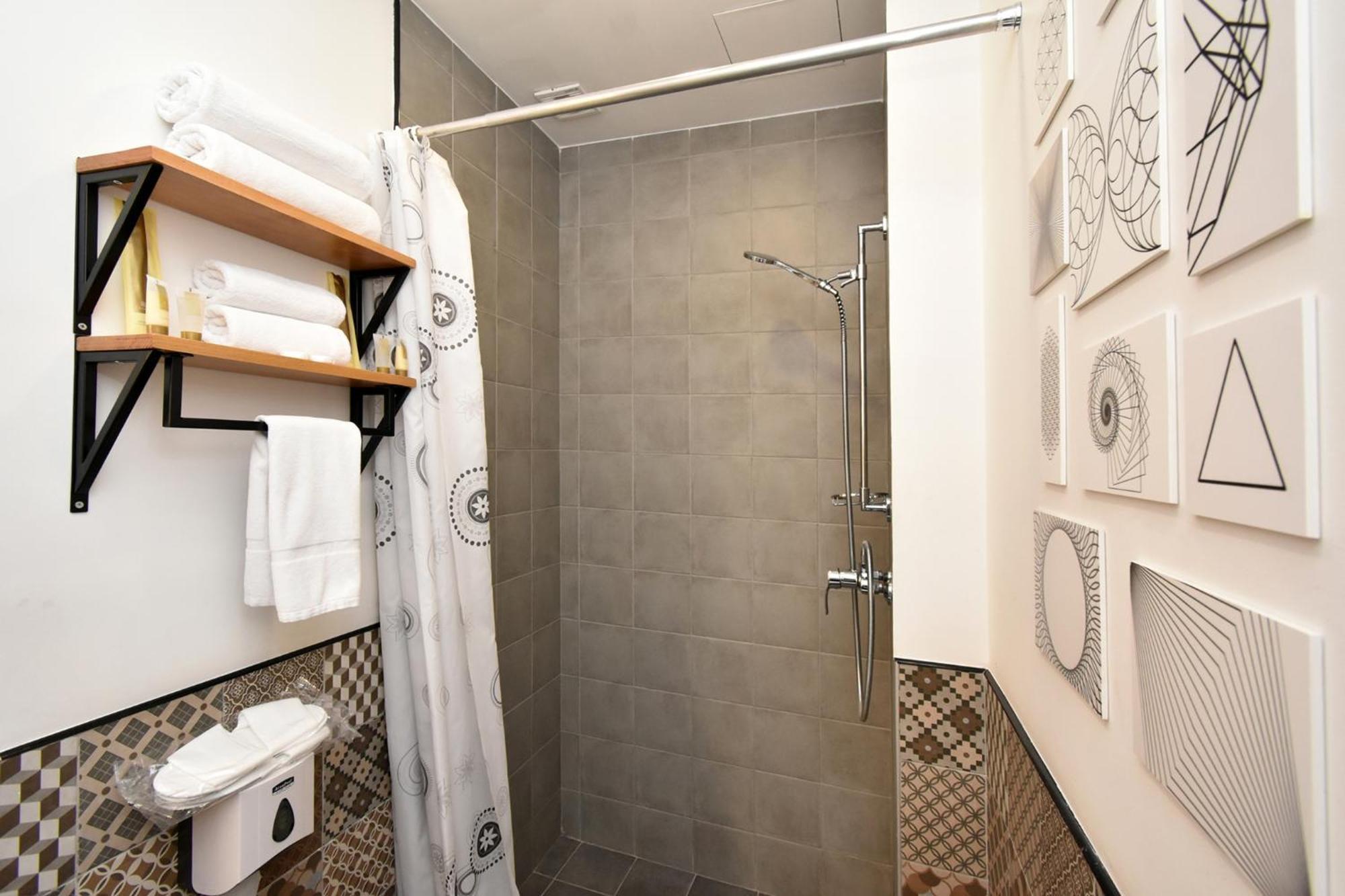 In City Hotel Erywań Zewnętrze zdjęcie