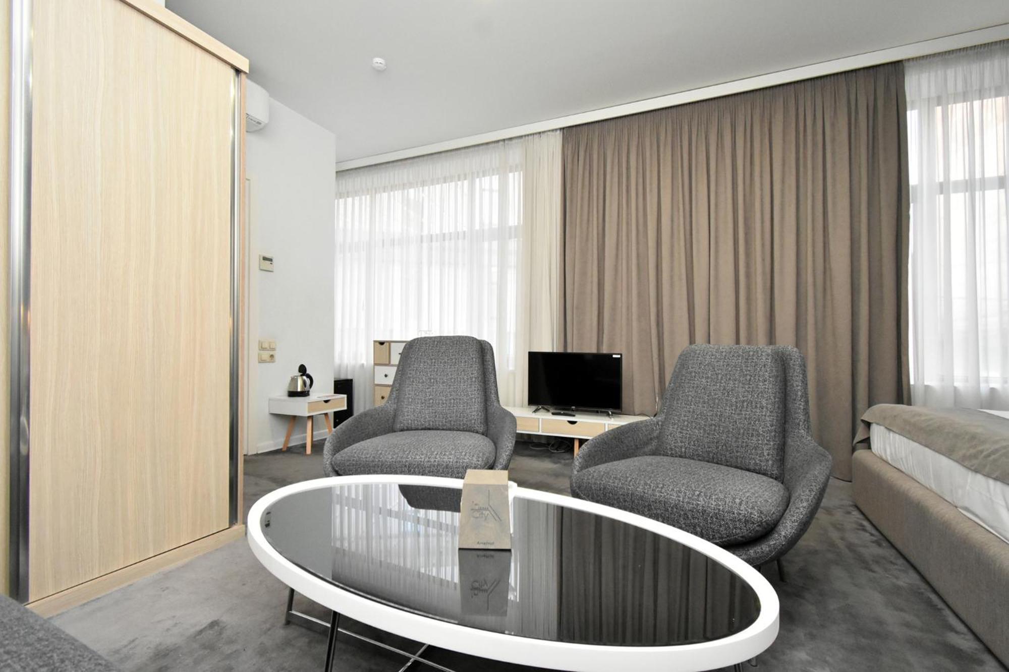 In City Hotel Erywań Zewnętrze zdjęcie