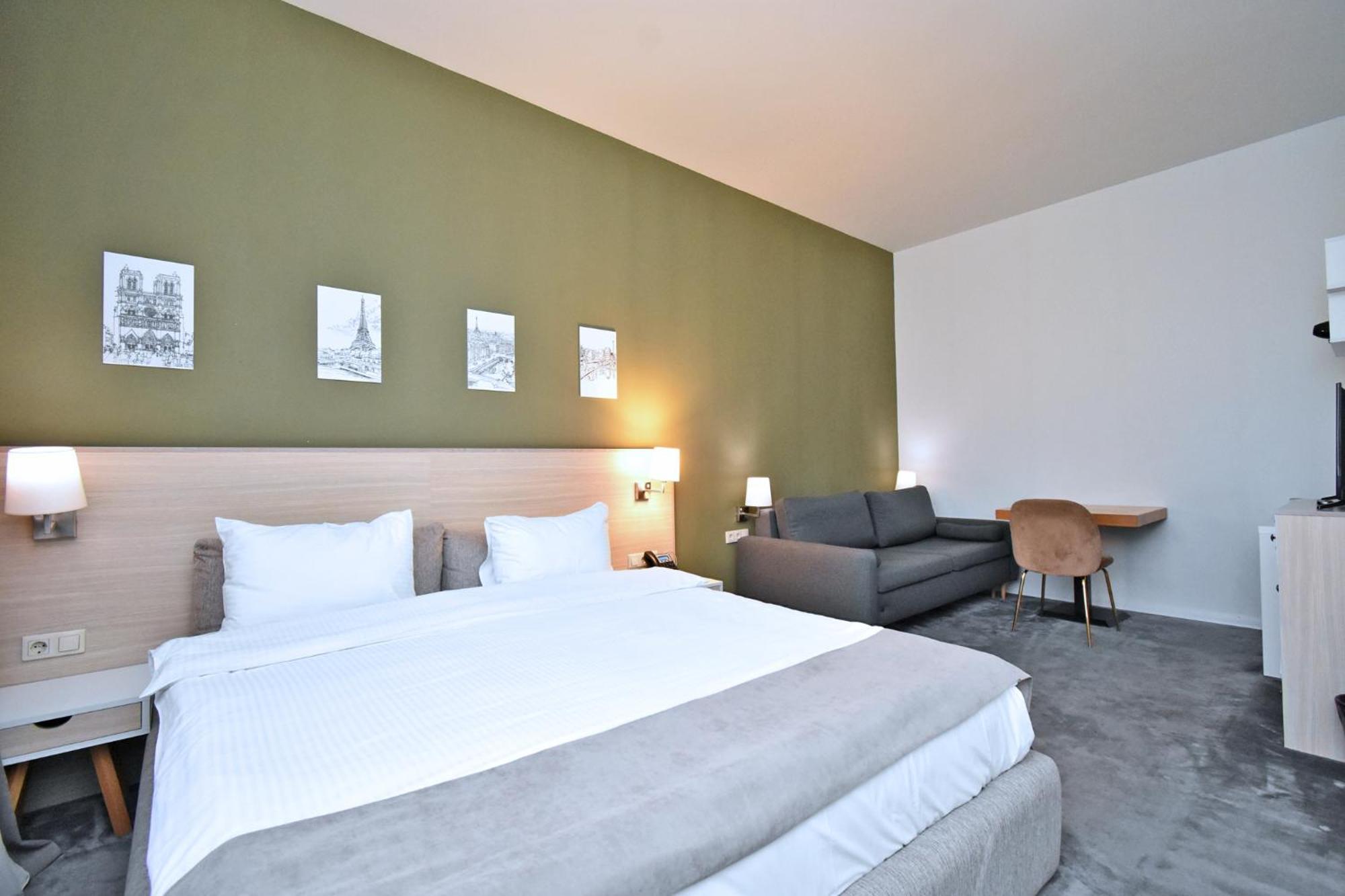 In City Hotel Erywań Zewnętrze zdjęcie