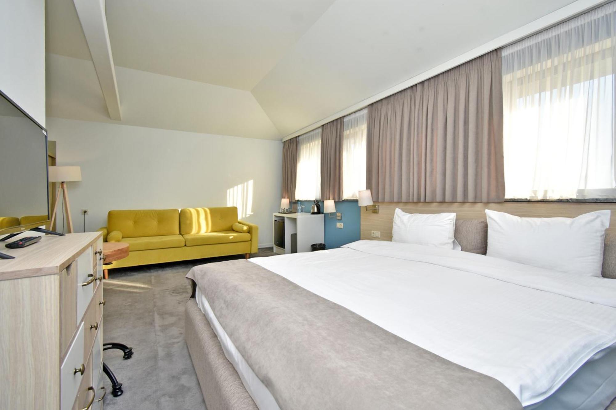 In City Hotel Erywań Zewnętrze zdjęcie