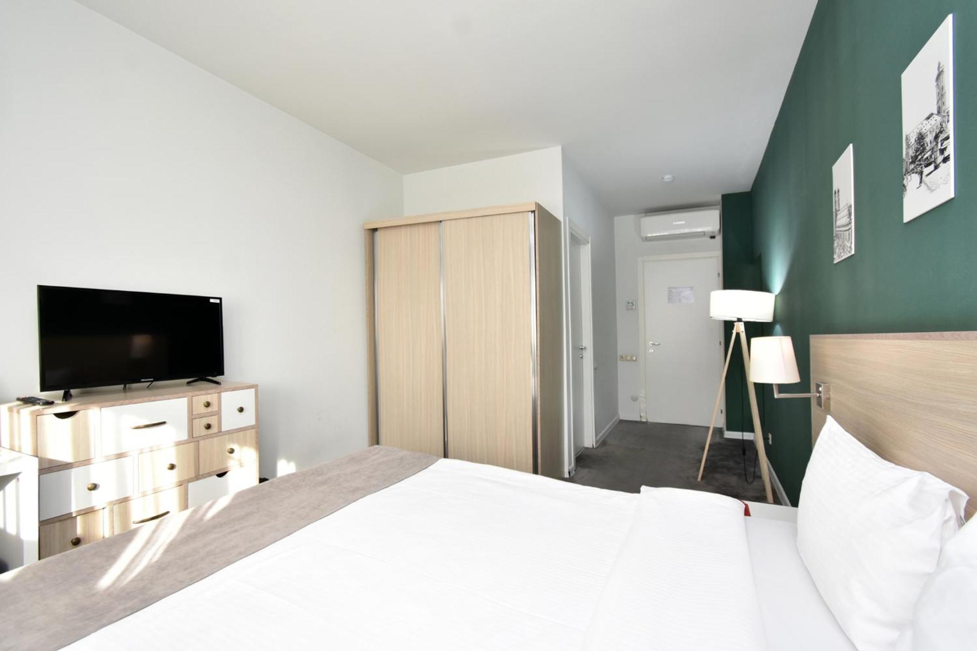 In City Hotel Erywań Zewnętrze zdjęcie