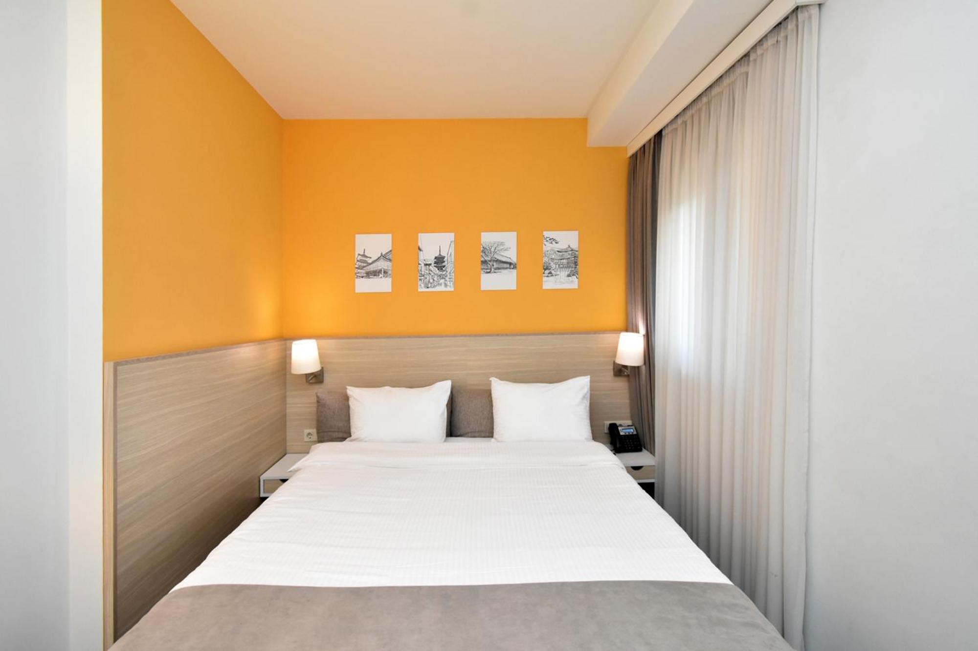In City Hotel Erywań Zewnętrze zdjęcie