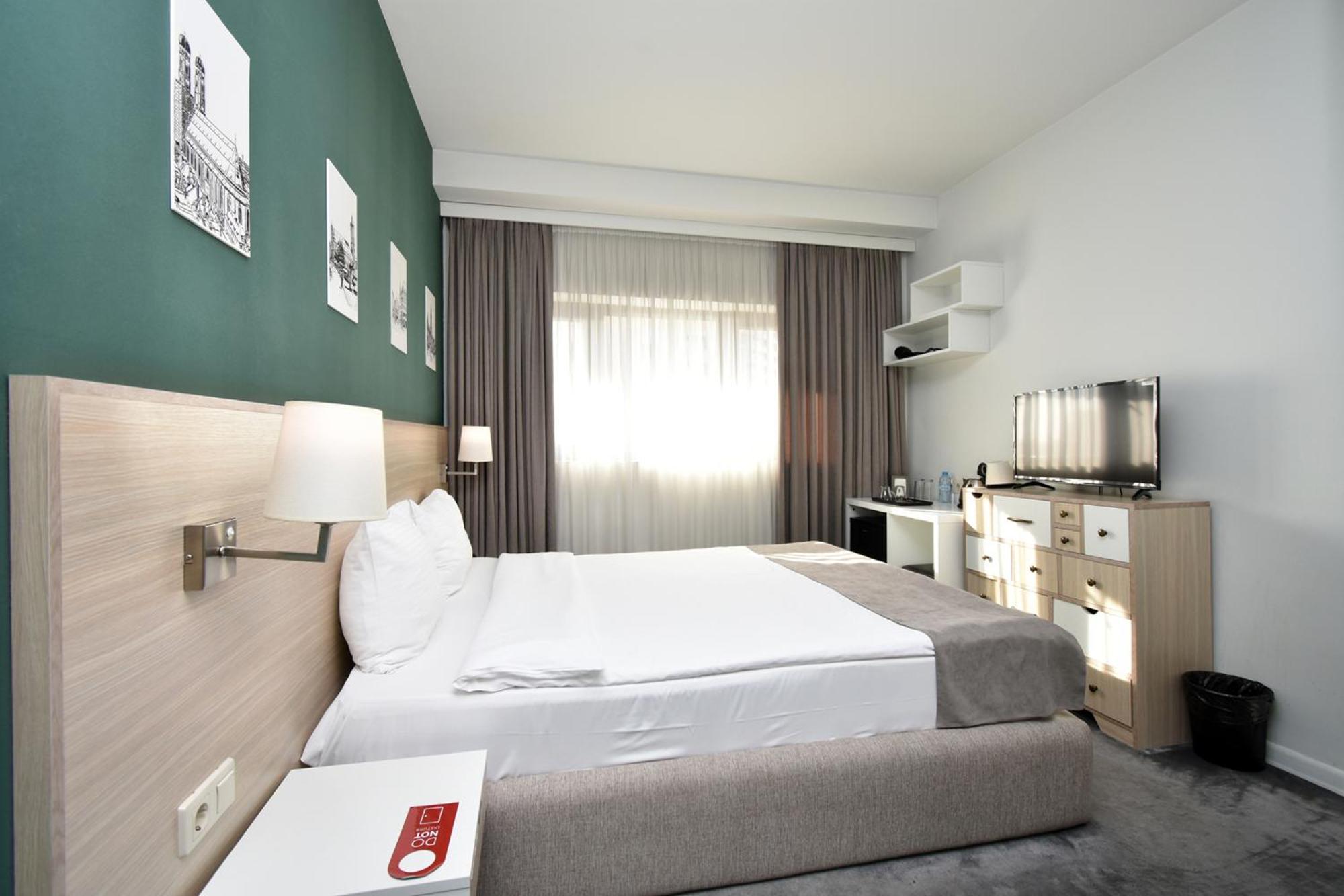 In City Hotel Erywań Zewnętrze zdjęcie